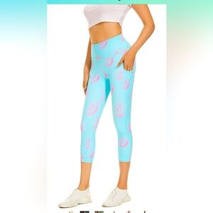 Donut print pink and turquoise capri leggings🌸size med